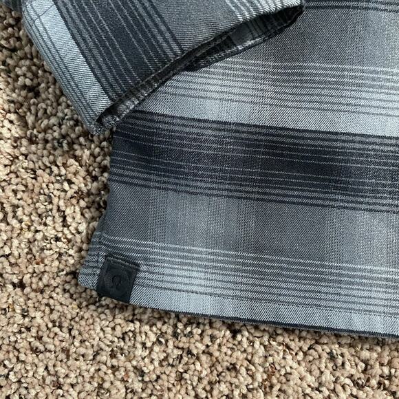 Lululemon Shirt Mens Large Plaid Button Up Long Sleeve Polyester Casual - Picture 3 of 8